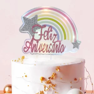 Topo de bolo de aniversário encantadoramente colorido em rosa com iluminaçãoImprime a palavra 'Feliz Aniversário' em uma linda caligrafia andCada pacote contém uma única peça