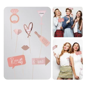 Conjunto de adereços para fotobooth com estampa de corações e efeito de hot stamping
