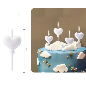 Pack contém 5pc de velas curtas em forma de coração para tornar seu aniversário especial.Colorindo seu evento com um branco elegante
