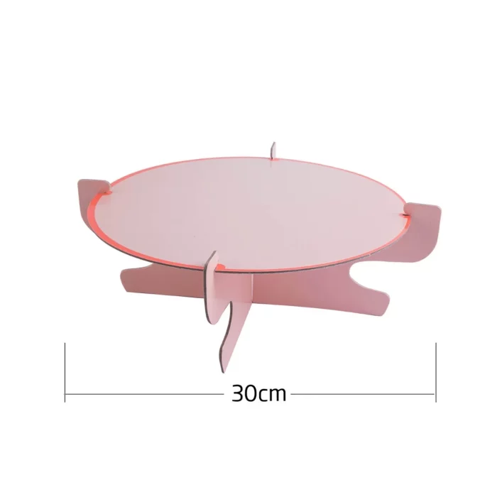 Suporte para bolos de cor laranja-rosa com design único.É compacto com dimensões de 31*31cm