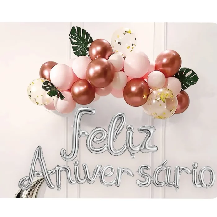 Balão único e impressionante de aniversário prateado de alta qualidade.Perfeito para criar uma atmosfera festiva memorável.Feito de alumínio durável