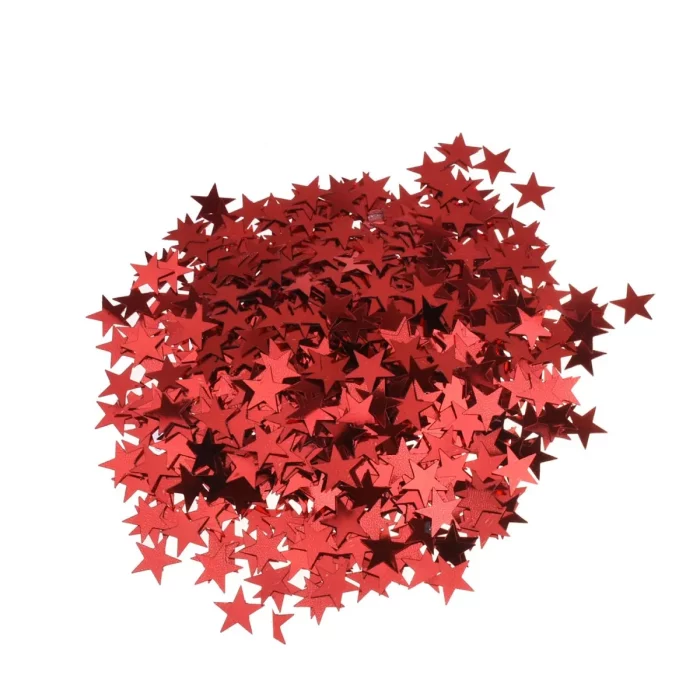 Os confetes são de um vermelho vibrante