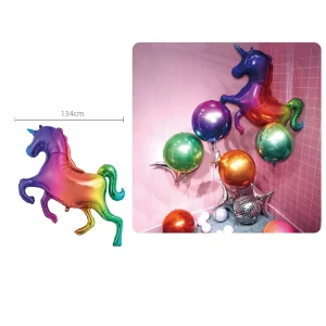 Balão de Mylar de alumínio com design de Unicórnio Colorido voador.Tamanho grande para maior impacto visual - 134cm.Perfeito para festas e comemorações. Grande balão em forma de unicórnio de 53 polegadas