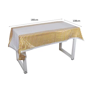 Esta luxuosa toalha de mesa com listras douradas é perfeita para dar um toque de elegância a qualquer celebração de aniversário. Medindo 108*180cm