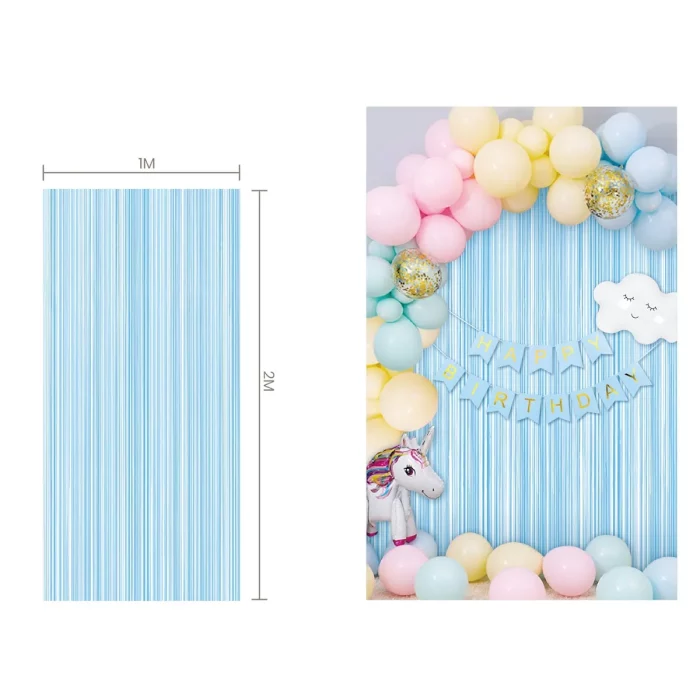 Design de macaron azul atraente para embelezar qualquer festejo.A ampla dimensão de 100.0cm adiciona um toque extra de sofisticação. Esta cortina azul em estilo macaron transforma qualquer evento simples em uma celebração elegante.