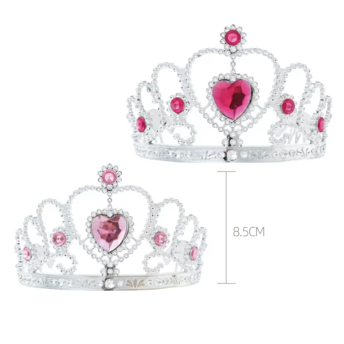 Coroa de aniversário enfeitada com strass dá um toque de elegância e destaque em qualquer celebração.O design do coração adiciona um detalhe doce e romântico