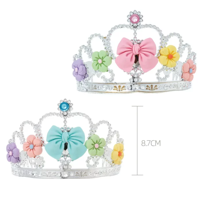 Esta coroa encantadora é o acessório perfeito para qualquer princesa em sua festa de aniversário. Com seu laço de borboleta detalhado