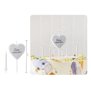 Vela de aniversário prateada única para celebrações especiais.Design criativo com a palavra 'Feliz Aniversário' para tornar a ocasião ainda mais memorável.Ideal para qualquer tipo de festa de aniversário.Cor prateada exclusiva para adicionar uma sensação chique e elegante à comemoração. Uma vela de aniversário especial prateada com palavra 'Feliz Aniversário'