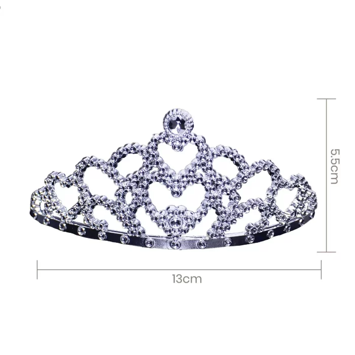 Deslumbre em qualquer festa com nossa Coroa de Rainha em Forma de Coração. Feita com materiais de alta qualidade