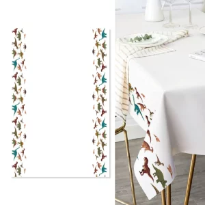 Toalha de mesa exclusiva com detalhes em relevo e estampas vibrantes de dinossauro