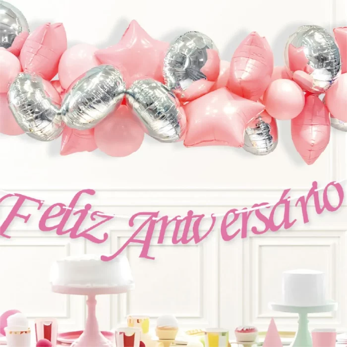 Crie uma decoração encantadora com este kit de guirlanda de balões em alumínio na cor rosa. Composto por 31 unidades