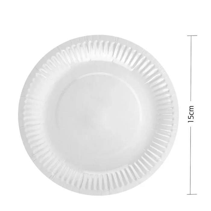 Pratos concebidos com material biodegradável e eco-amigável