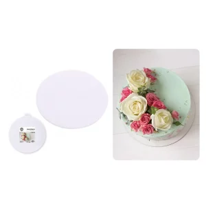 Esta base para bolo de 30cm é perfeita para apresentação de bolos e doces. Possui uma superfície branca limpa que destaca a cor e o design do seu bolo.Feita de material durável