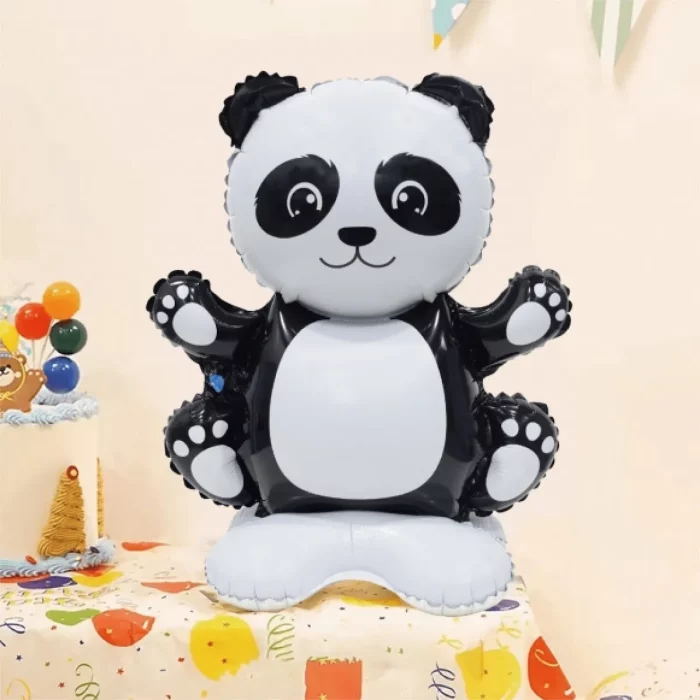Balão de Foil com Design de Panda: Este balão é meticulosamente projetado como um adorável panda em pé