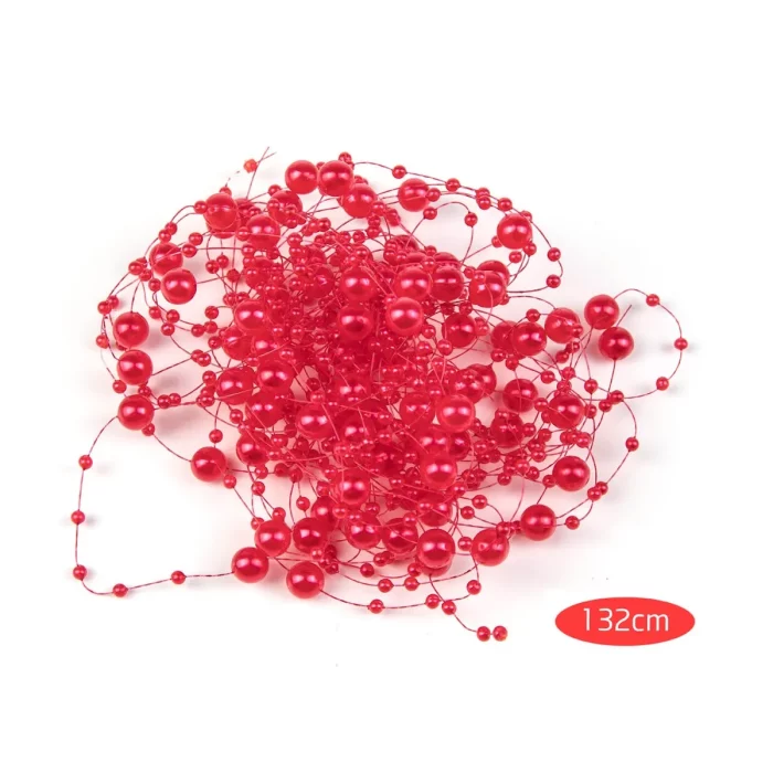 Corrente de pérolas vermelhas de 1.32m ideal para embelezar qualquer ambiente festivo.Fácil de usar e arrumar